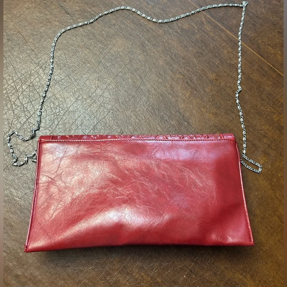 Poppie Jones Vintage Red Faux Leather Clutch with Chain Strap EUC - Picture 6 of 13